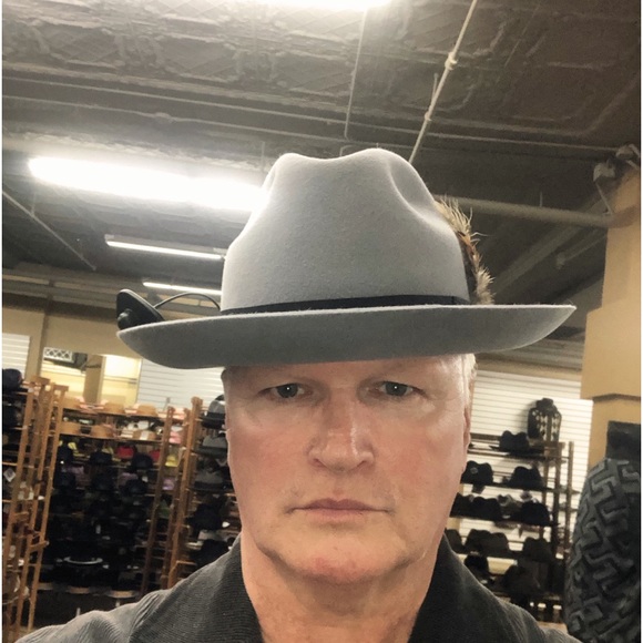 Meet your Posher, Christopher - Picture 1 of 1